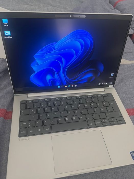 HP EliteBook Intel Core Ultra 7 255U 32GB RAM 1TB SSD