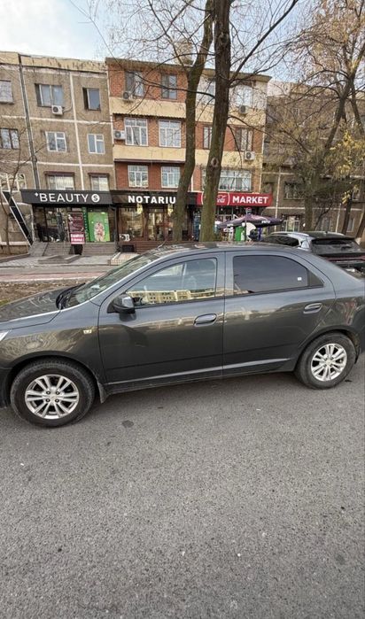 Cobalt. 2020-yil. Tayyor moshina. Gk2 mokriy asfalt rang. 4-pok metan