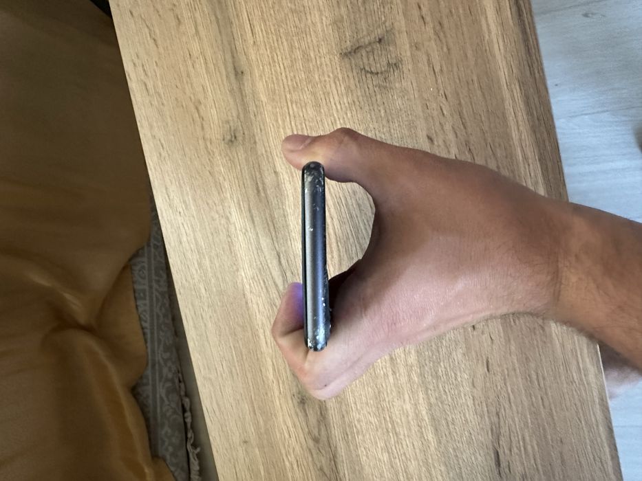 Продамм айфон 11