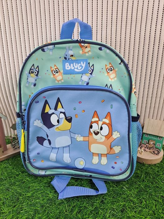 Раници с анимационни герой