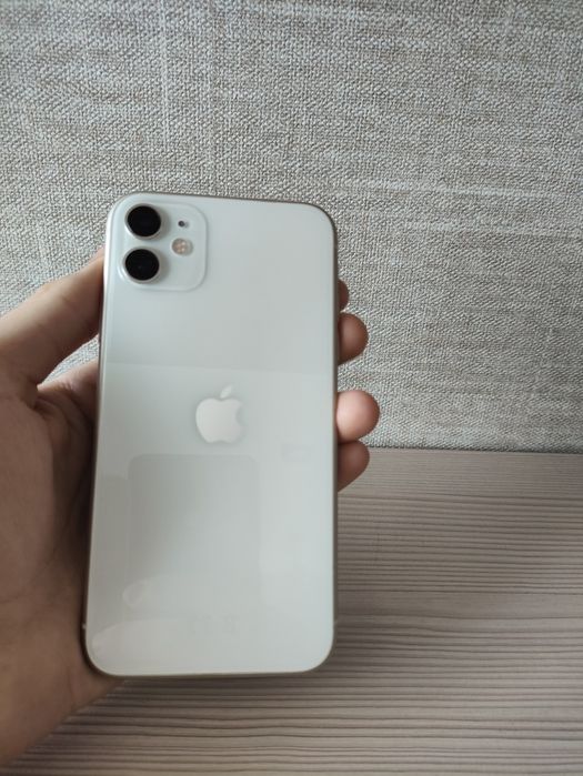 Продаю iPhone 11