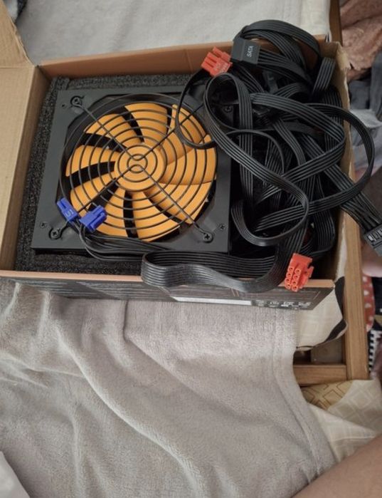 Sursa njoy 650W,PFC Activ