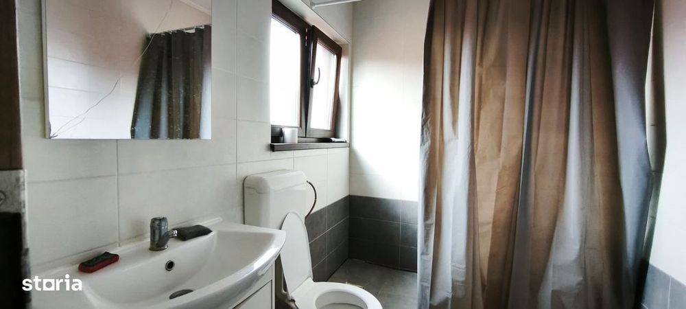 De inchiriat casa cu 6 camere in Cristesti