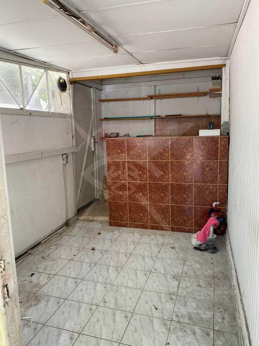 Продава се Магазин в Пловдив, Гагарин - 12 кв.м за 1500 €/кв.м - Снимка #1