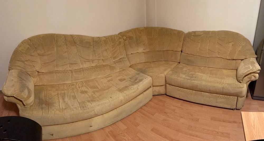 Vând 2 fotolii din lemn masiv + colțar