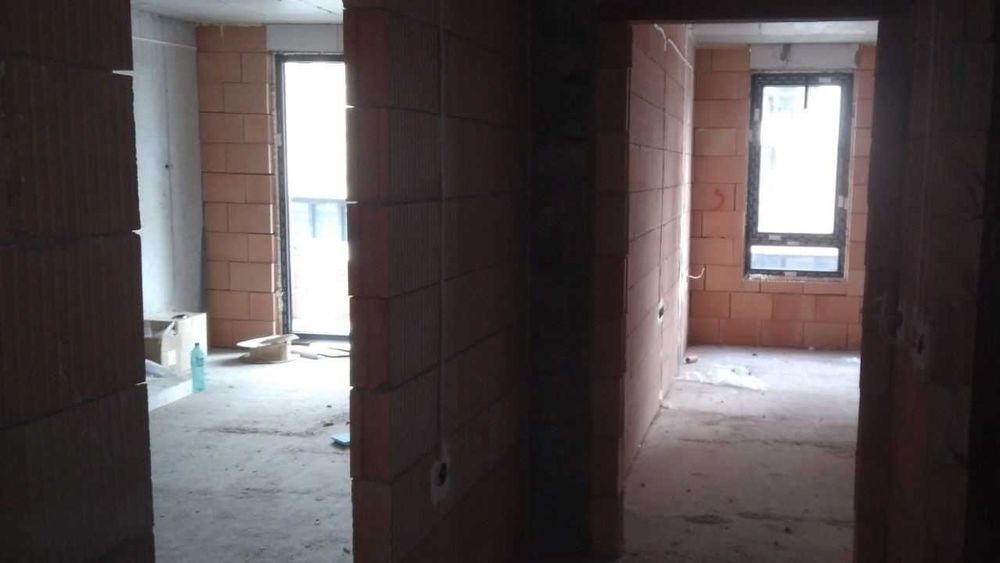 Продава се Тристаен апартамент в Пловдив, Западен - 129 кв.м за 1225 €/кв.м - Снимка #8