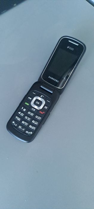 Продам телефон лягушка Gusto 3