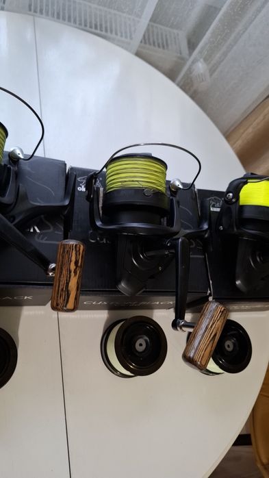 Mulinete Okuma Custom Black CB-80


Vând set 4 mulinete CB-80, folosit
