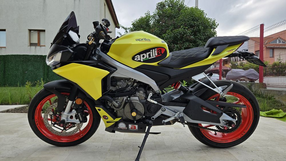 Aprilia Tuono 660