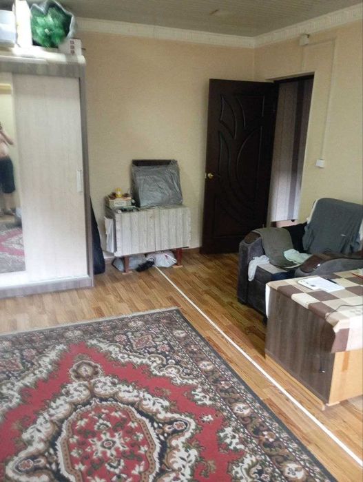 Продается квартира в деревяшках(Спутник-9)  31000$. Своя