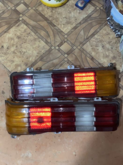 Запчасти мерс 123/124 разные