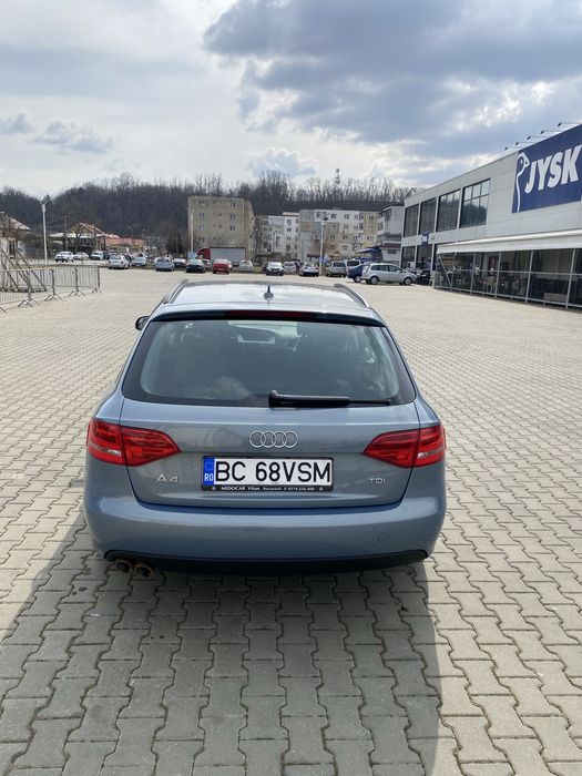Audi A4 B8 2.0 TDI 143cp
