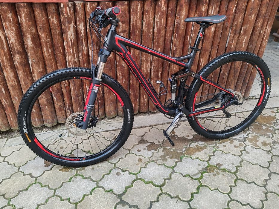 Bergamont 6.0 Fastlane Enduro 
aluminiu frame Series 
Full suspensie Air RockSh