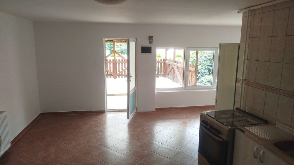 Apartament 2 camere de inchiriat