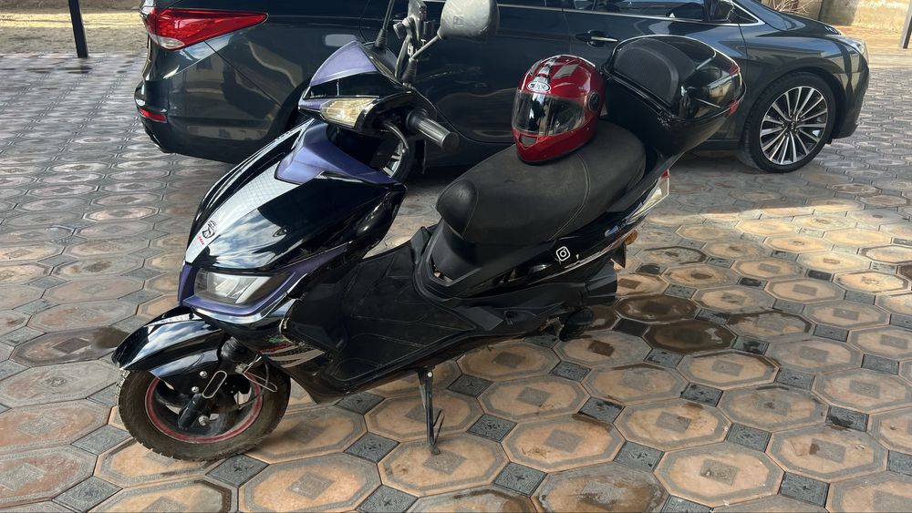 Продам мопед пробег 1700