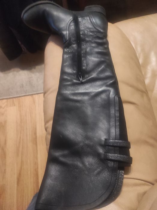 Дамски ботуши, 37 номер.Видоки, кожени, с топла подплата.