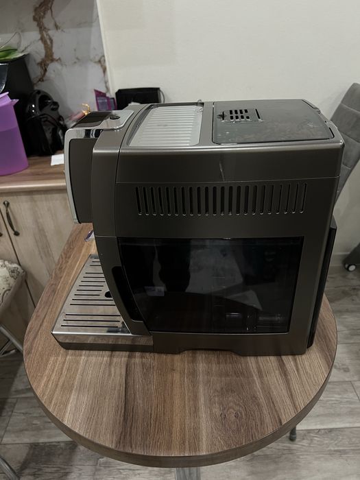 Кофе машина Delonghi dinamica plus