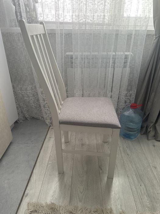 Стулья  кухонные в хорошем состоянии