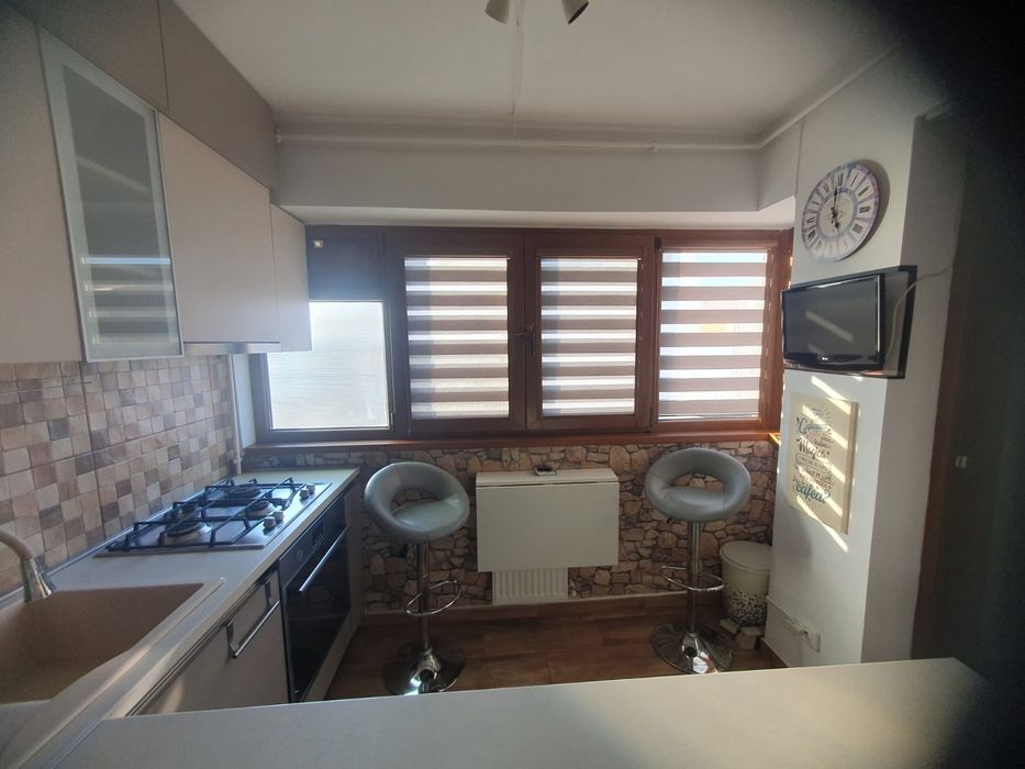 Închiriez 2 camere