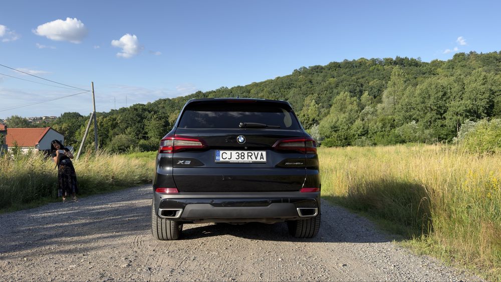 BMW X5 2021 — imagine 5