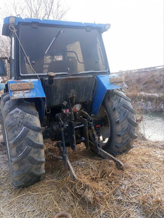 Трактор сотилади