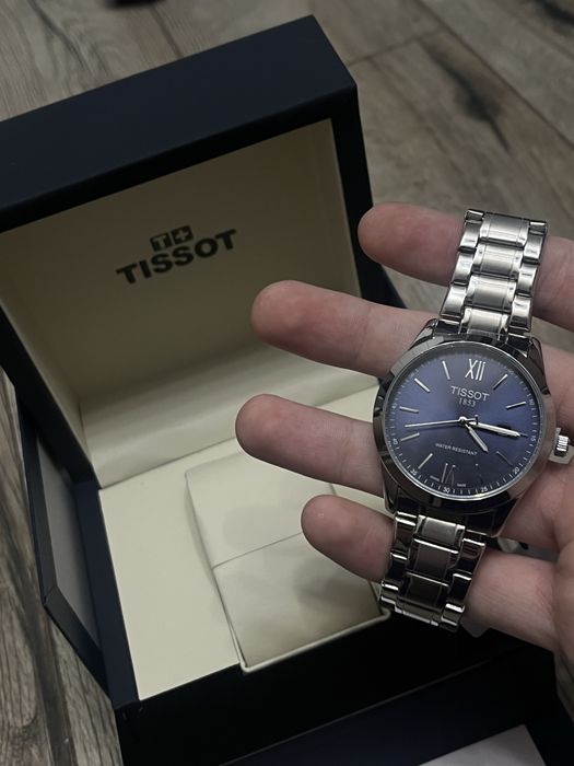 часы в стиле Water-Resistant