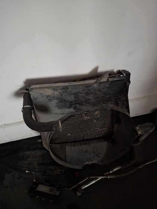 Запчасти мерс 124 Е 220 ,Е 280 наличие запчастей в описании по ценам