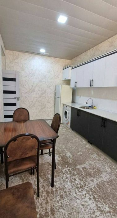 Юнусобод-19 да, Сайрам чорраҳаси (Сампи) ёнида янги таъмирланган