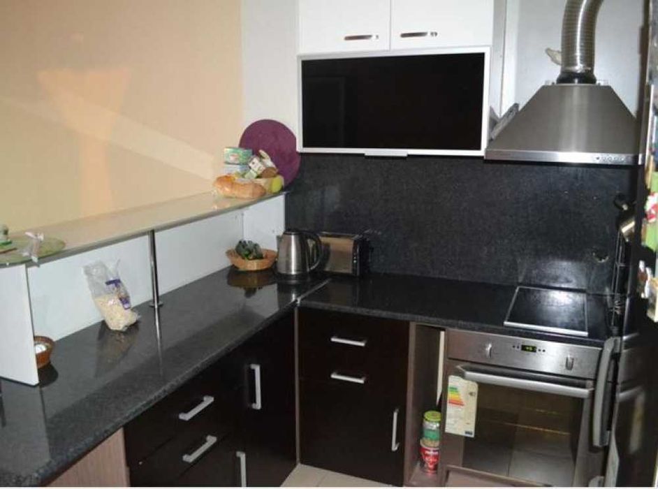 Тристаен имот в Павлово