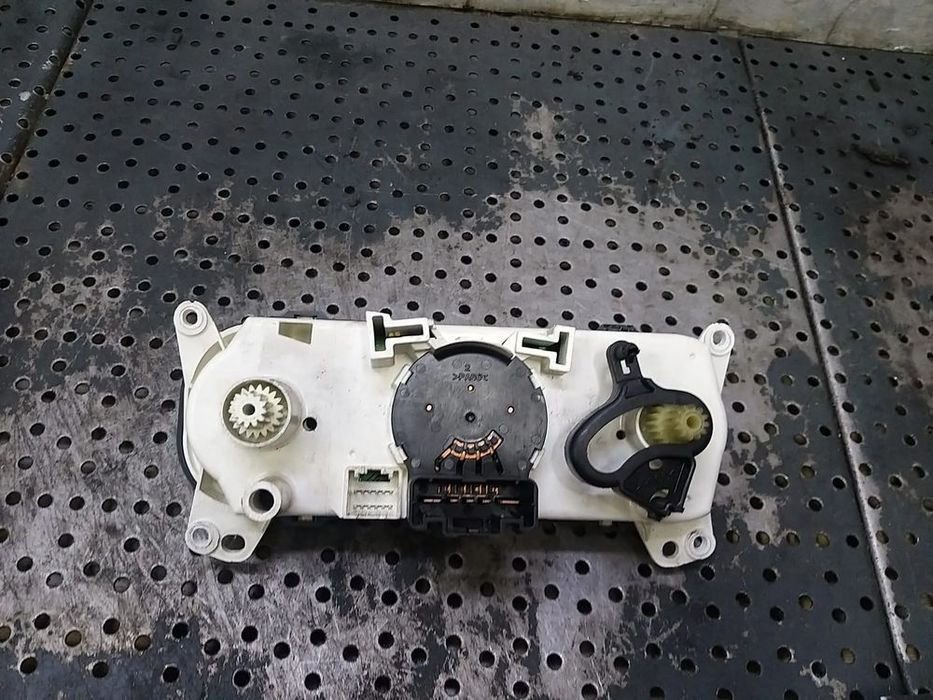Panou comanda clima ac dodge caliber p55111874aa