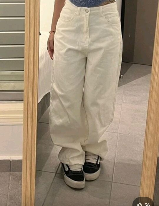 Pantaloni largi de fete