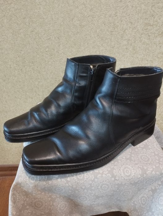 Продаются ботинки