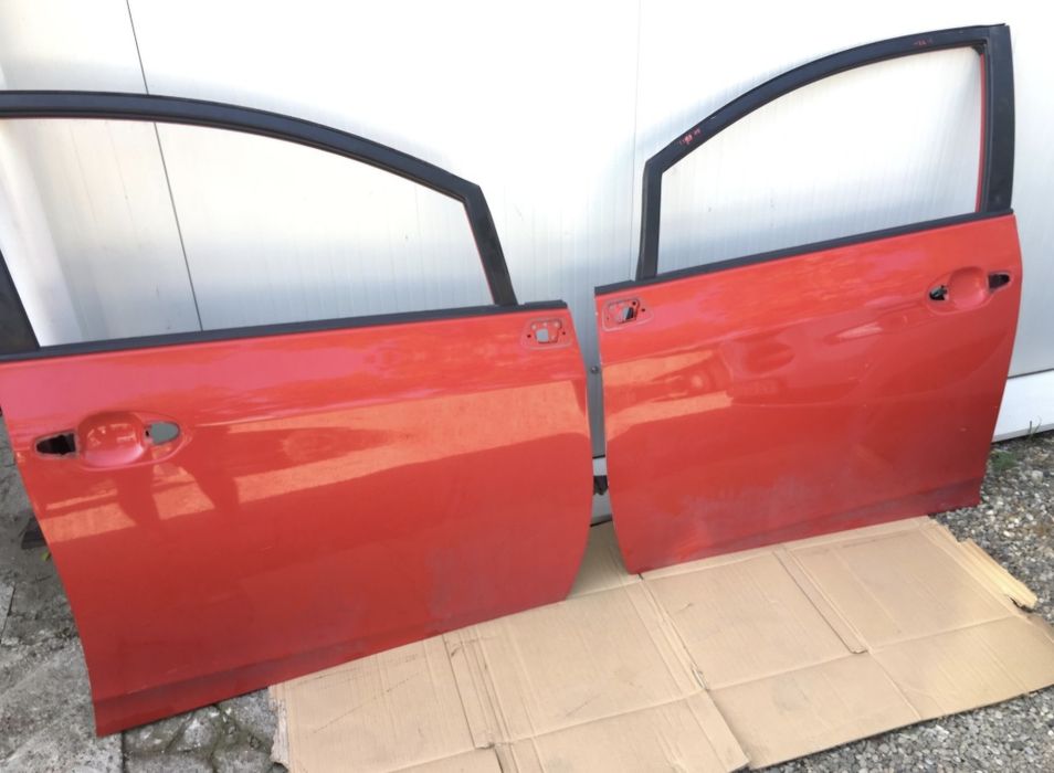 Usi St/Dr Fata Toyota Verso-S/Subaru Trezia 2010-2015