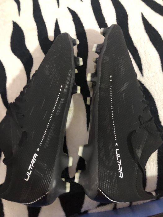 Ghete fotbal puma ultra ag/fg
