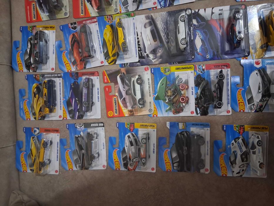 Hot wheels колички