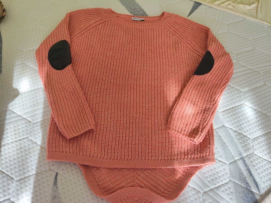 Pulover lână cu fir auriu și trenăS/M