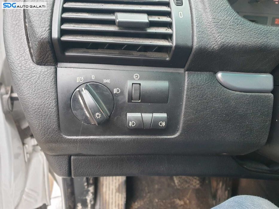 Bloc Lumini cu Functia Auto si Proiectoare BMW X5 E53 1999 - 2006