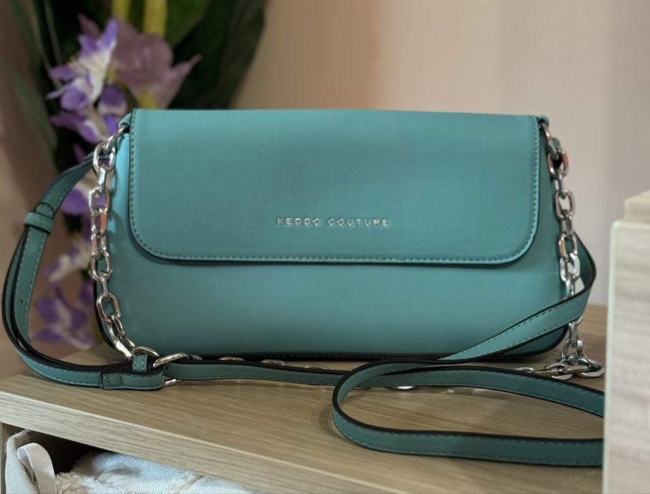 Нови Keddo Couture чанти в бежово и мента