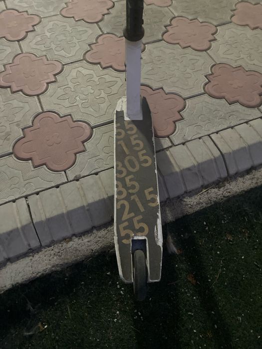 Трюковой самокат для парка