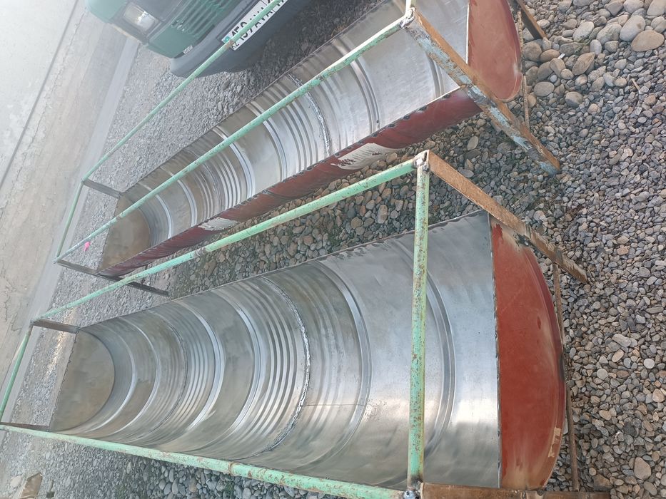 Ақыр кормушка бочкадан