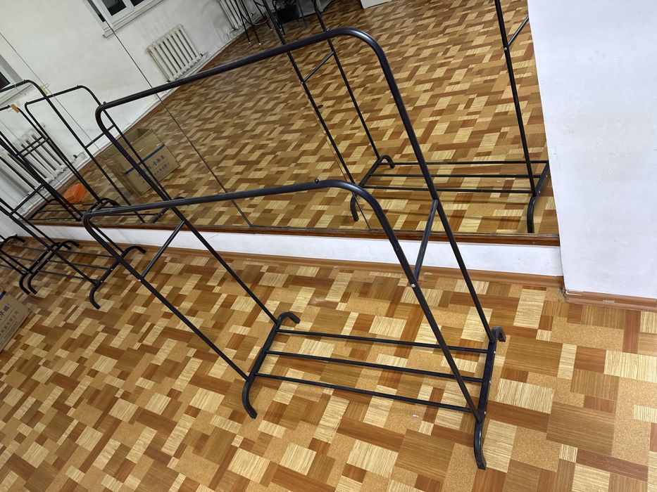 Продам вешалку сборную