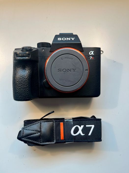 Фотоапарат - Sony A7R III A