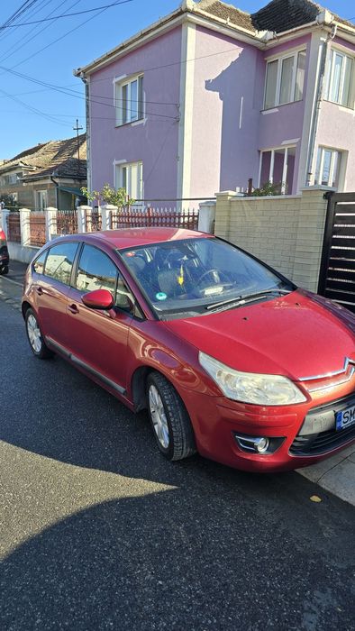 Se vinde Citroën C4 An 2010 mașina se umbla cu ia are240000km