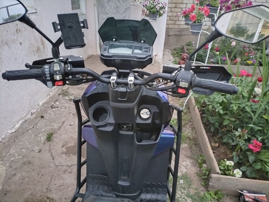 Продам скутер Танк