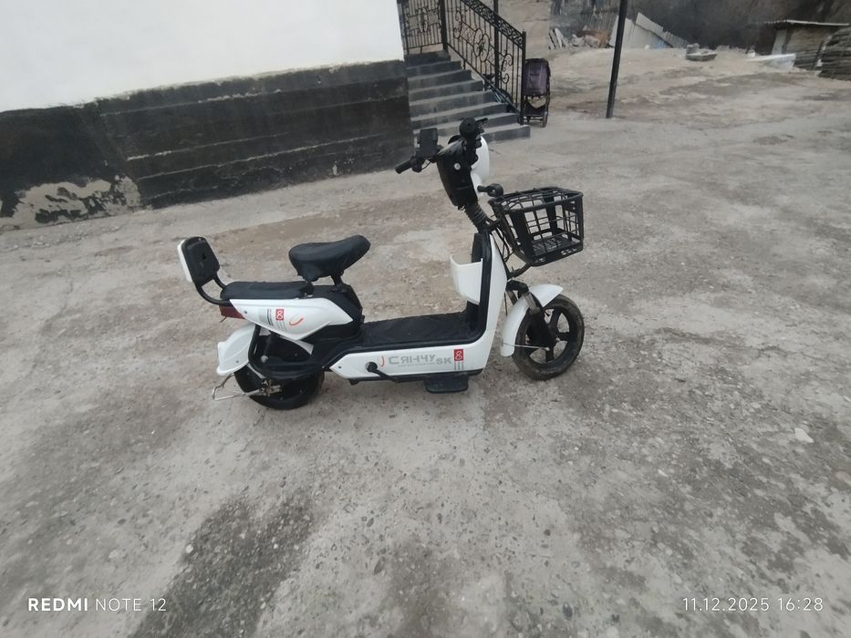 Скутер сатылады 40 к дәңгәлі берем