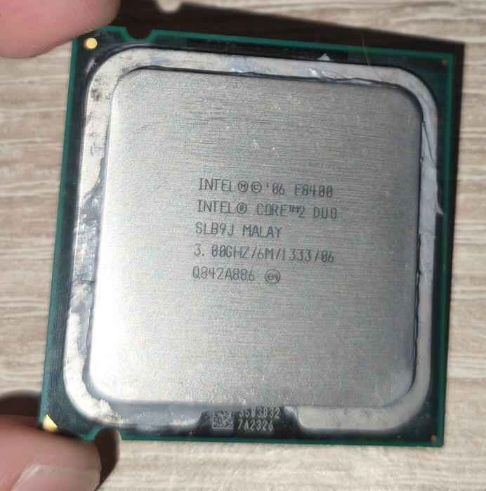 Procesoare Intel Core 2 Duo E8500 E8400