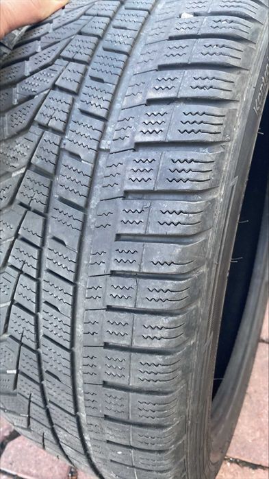 set 4 anvelope Iarna HANKOOK 3.5-5mm  225 45 R18 iCEPT EVO2
