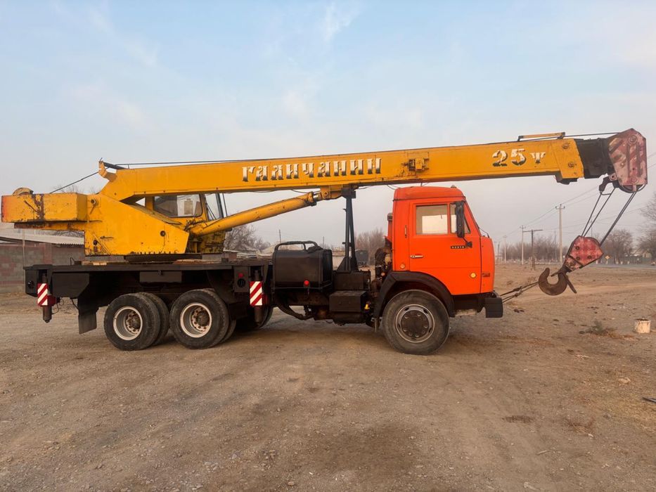 Автокран Камаз 25тонна