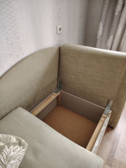 Продам диван тахту