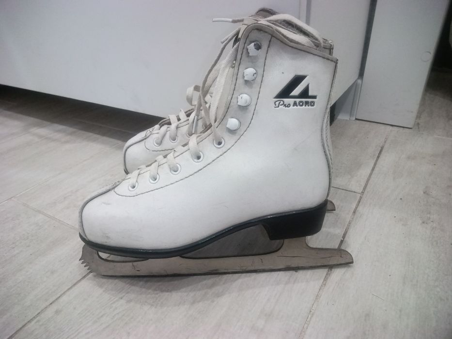 Продам Коньки 33 размер